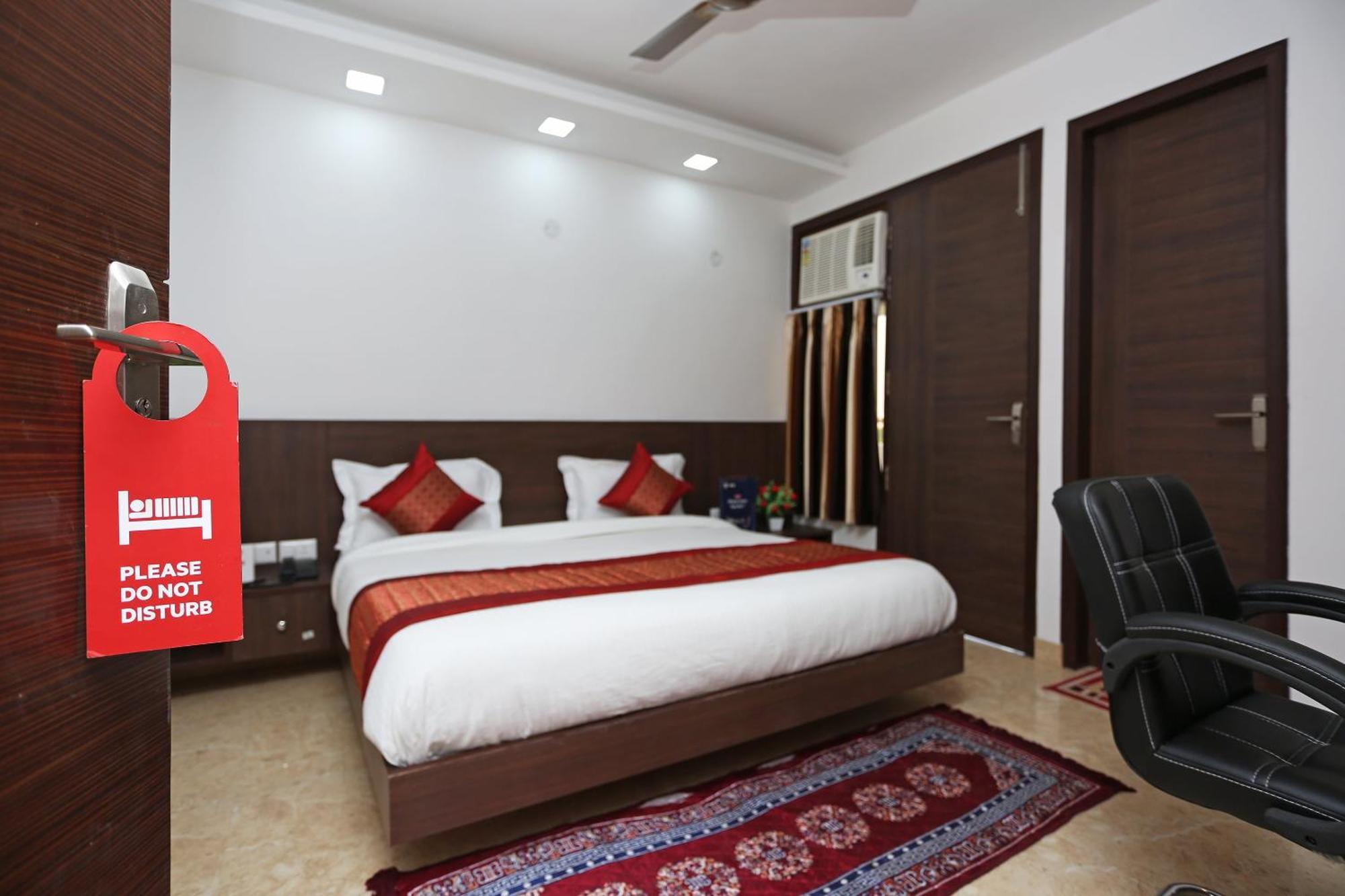 Hotel O Green Residency Near Appu Ghar Гургаон Екстериор снимка